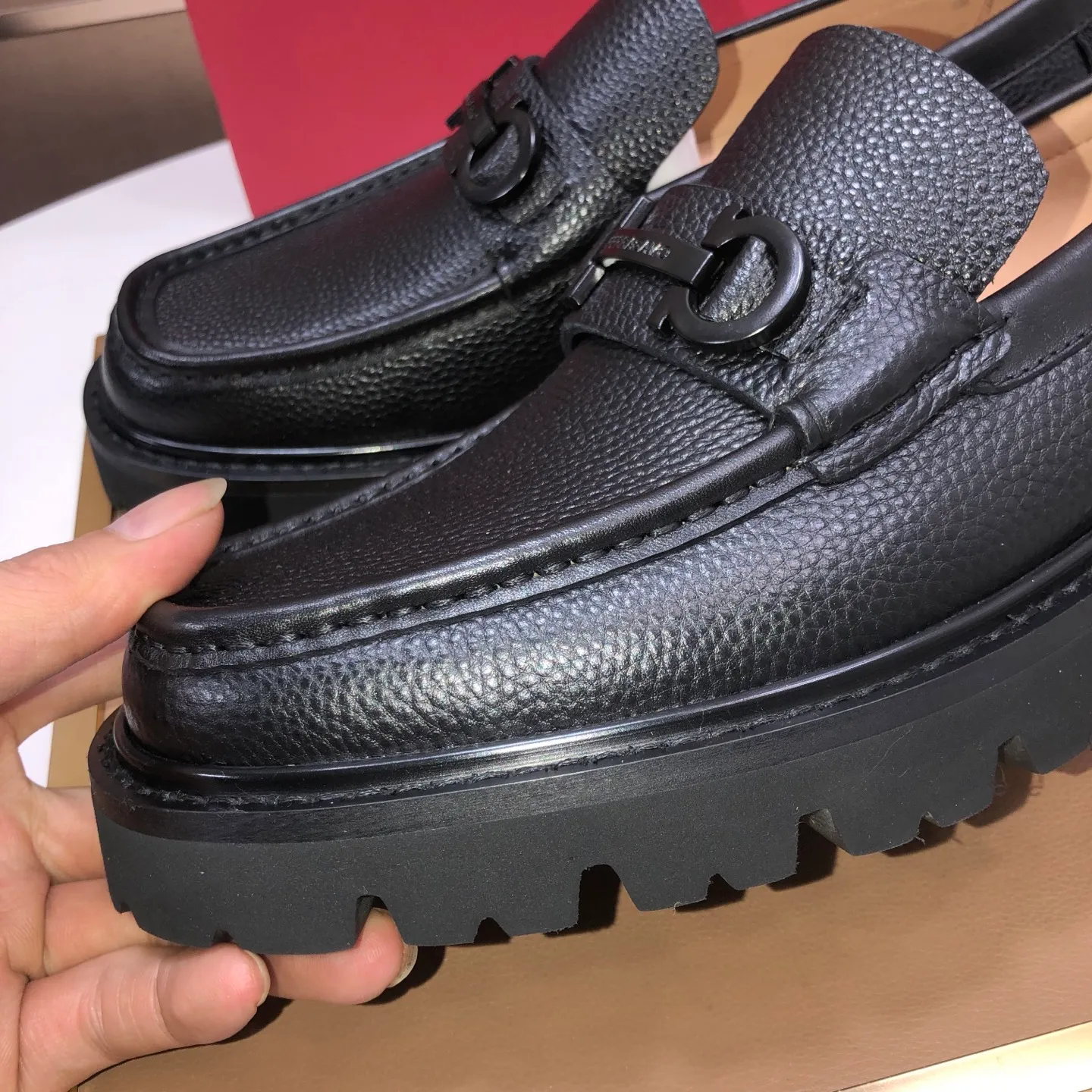 Men's shoes 💰680💰[Ferragamo/Ferragamo] The latest model in the counter. Original imported high-quality cowhide with open sides + imported 🐂 water-dyed cowhide lining + original luxury metal buckle + original combined outsole. No pressure for comparison. 39–45 (45 is custom-made and cannot be returned or exchanged)